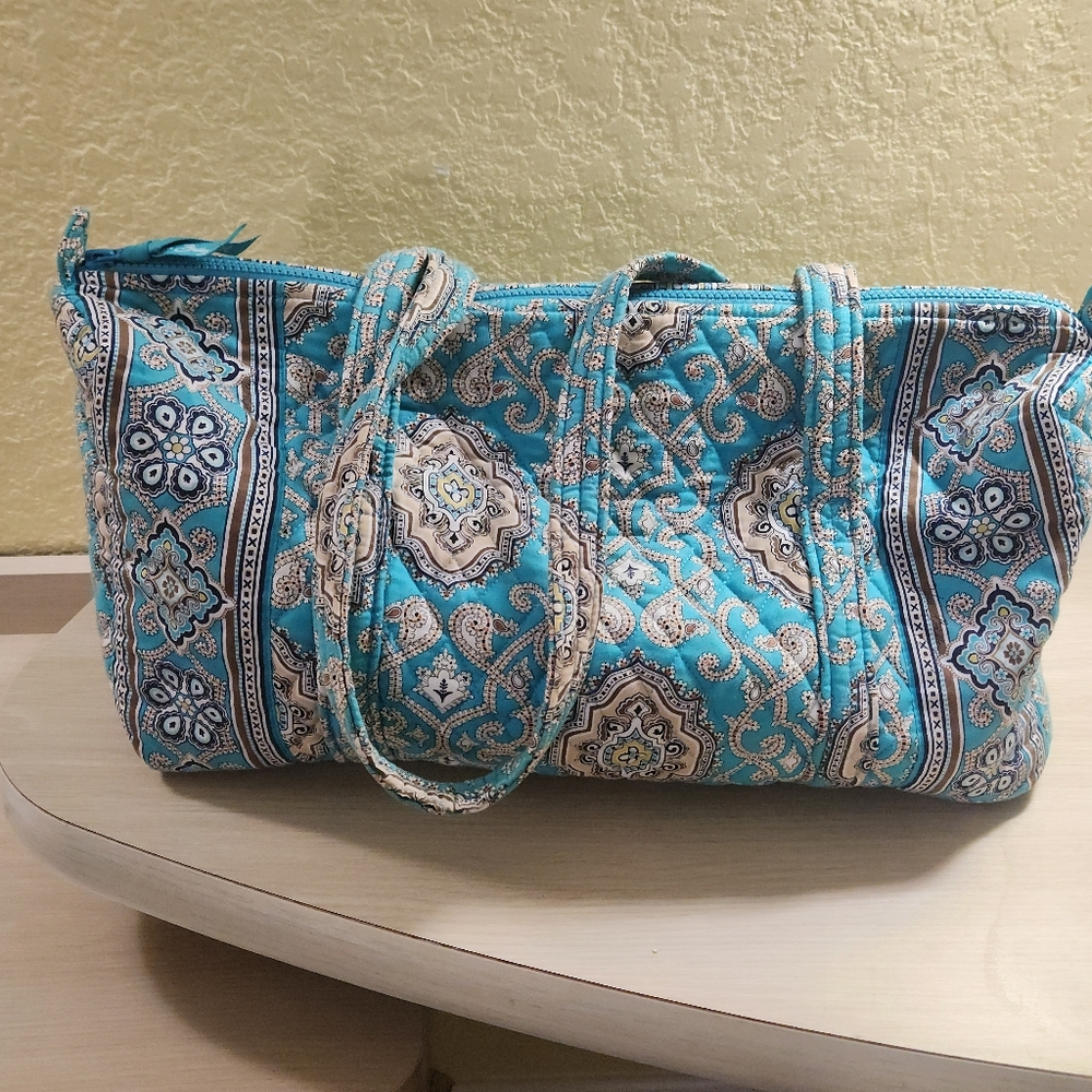 Vera Bradley Blue and Cream Travel Bag Weekend Bag Floral Bag Tote Bag - Picture 6 of 6
